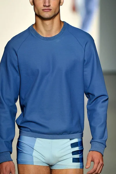 Look 9